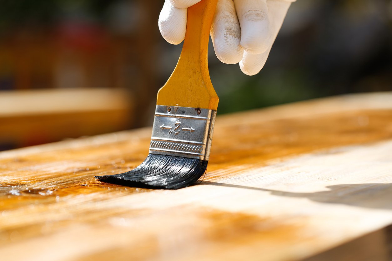 how-to-remove-varnish-from-furniture-noobuzz